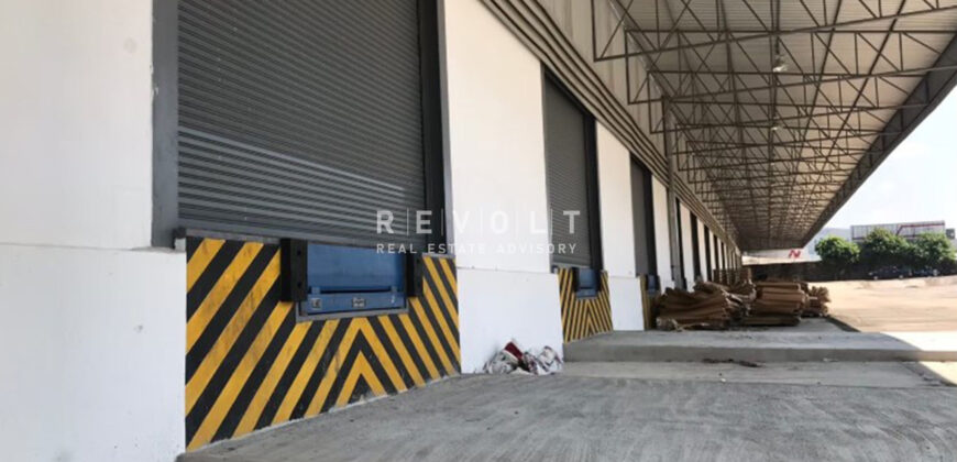 Warehouse for Rent : Near Pinthong IE