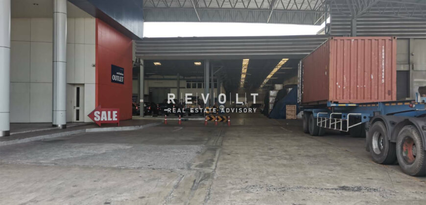 Warehouse & Showroom for Sale & Rent : On Main Phaholayothin Road(Inbound)