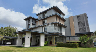 House for Sale : Srinagarindra Road