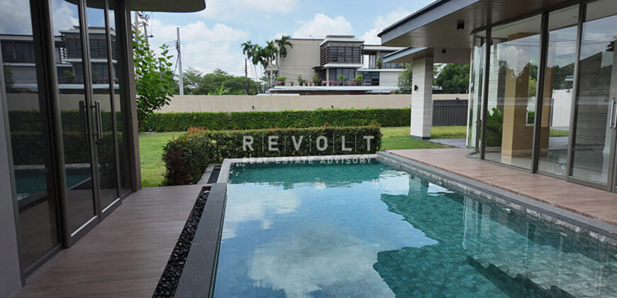 House for Sale : Srinagarindra Road