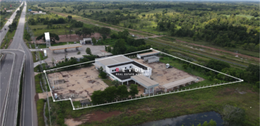 Land and Buildings for Sale (Service Center / Repair Center)