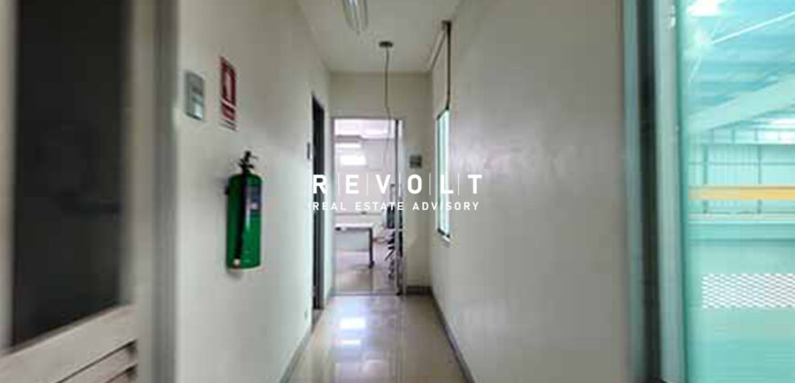 Land and Buildings for Sale (Service Center / Repair Center)